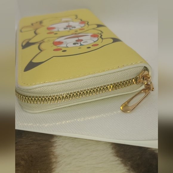 Pokemon meow dressed as pickachu wallet - Picture 6 of 6